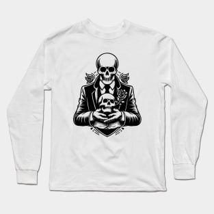 hamlet with skull Long Sleeve T-Shirt